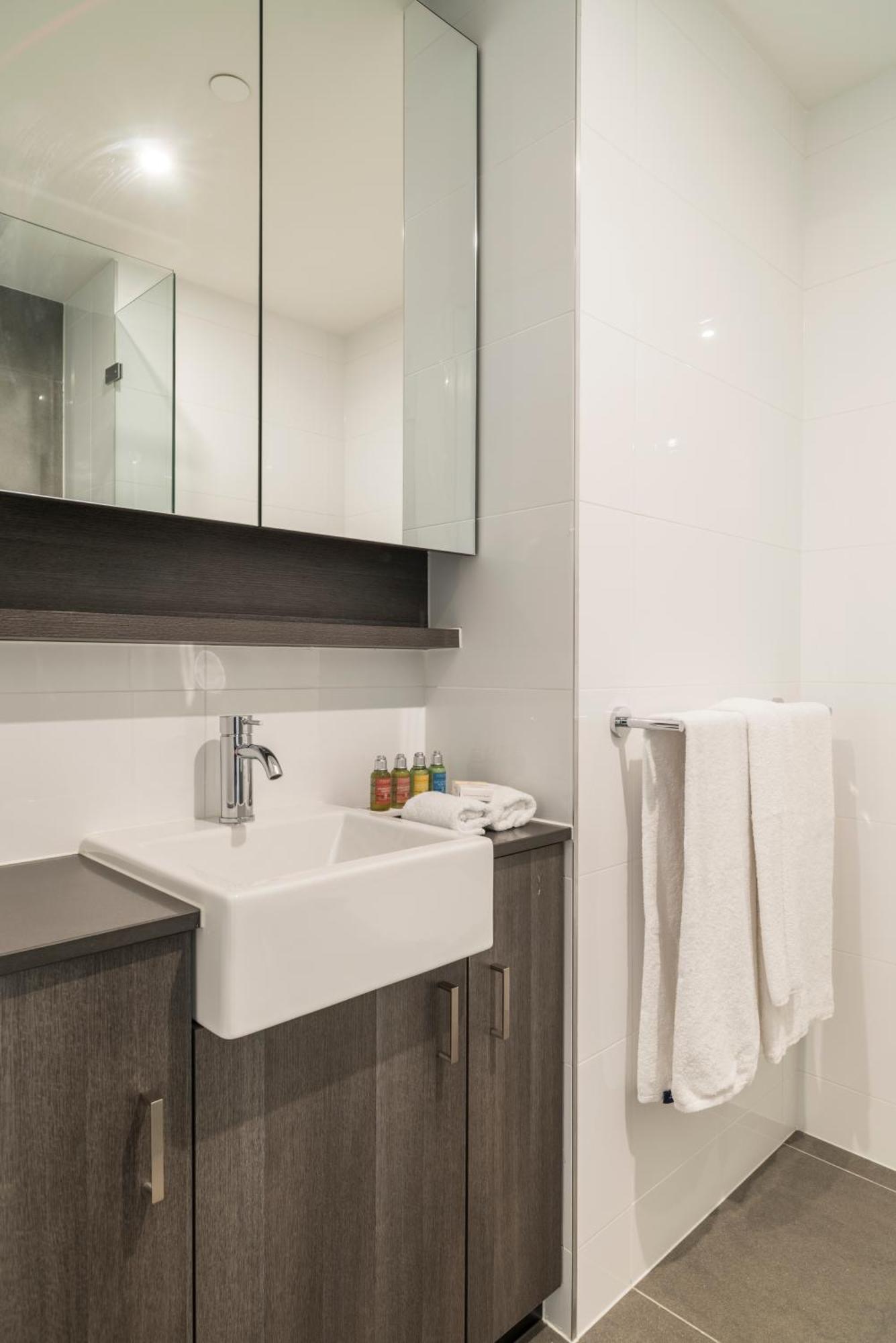Caroline Serviced Apartments Сандрингъм Стая снимка