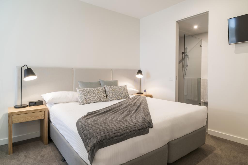 Caroline Serviced Apartments Сандрингъм Стая снимка