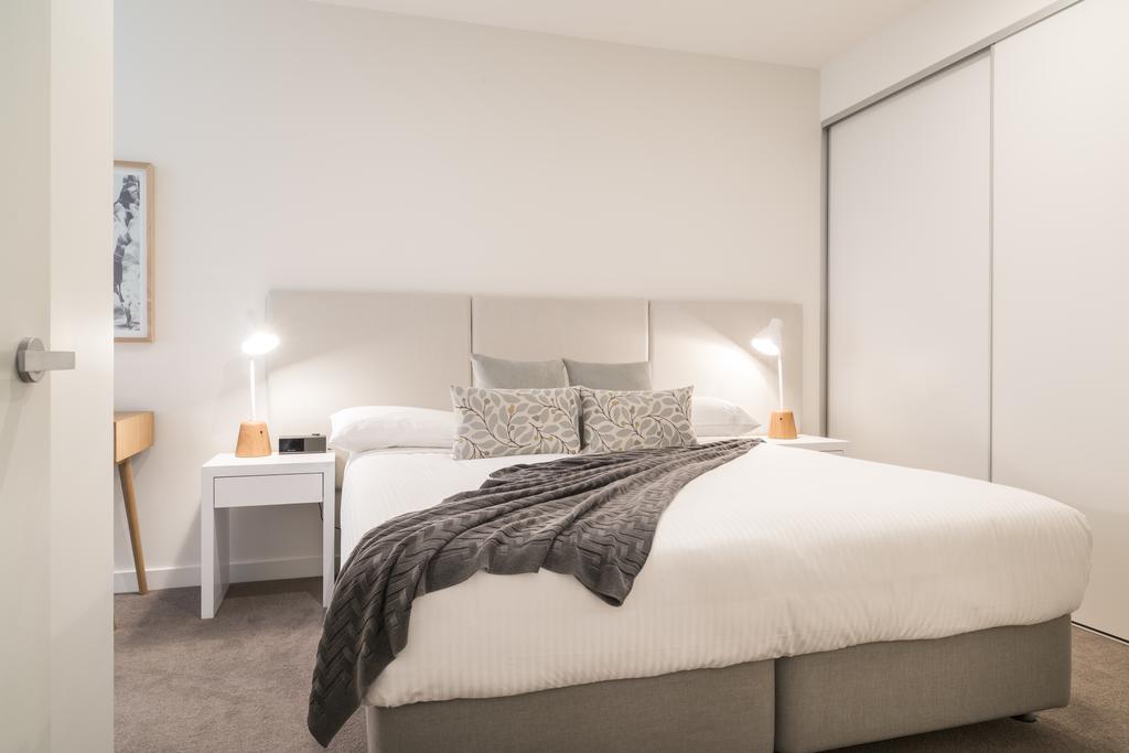 Caroline Serviced Apartments Сандрингъм Стая снимка