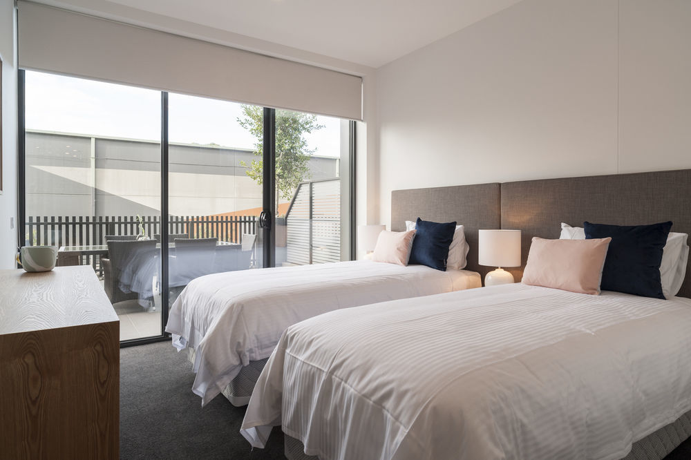 Caroline Serviced Apartments Сандрингъм Екстериор снимка